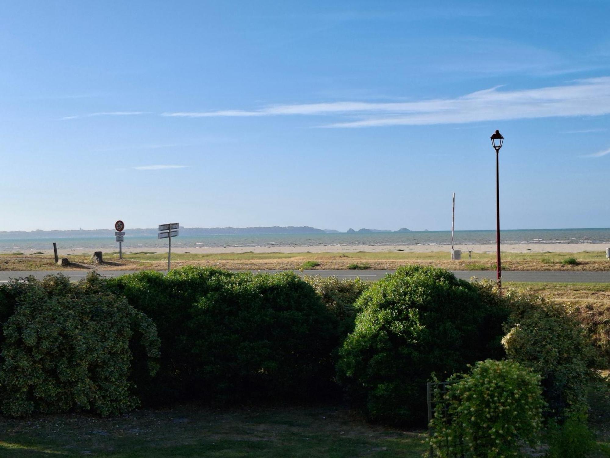 Cap Baie Malo Villa Hirel Exterior photo